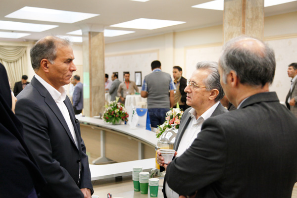 About us text below the slide